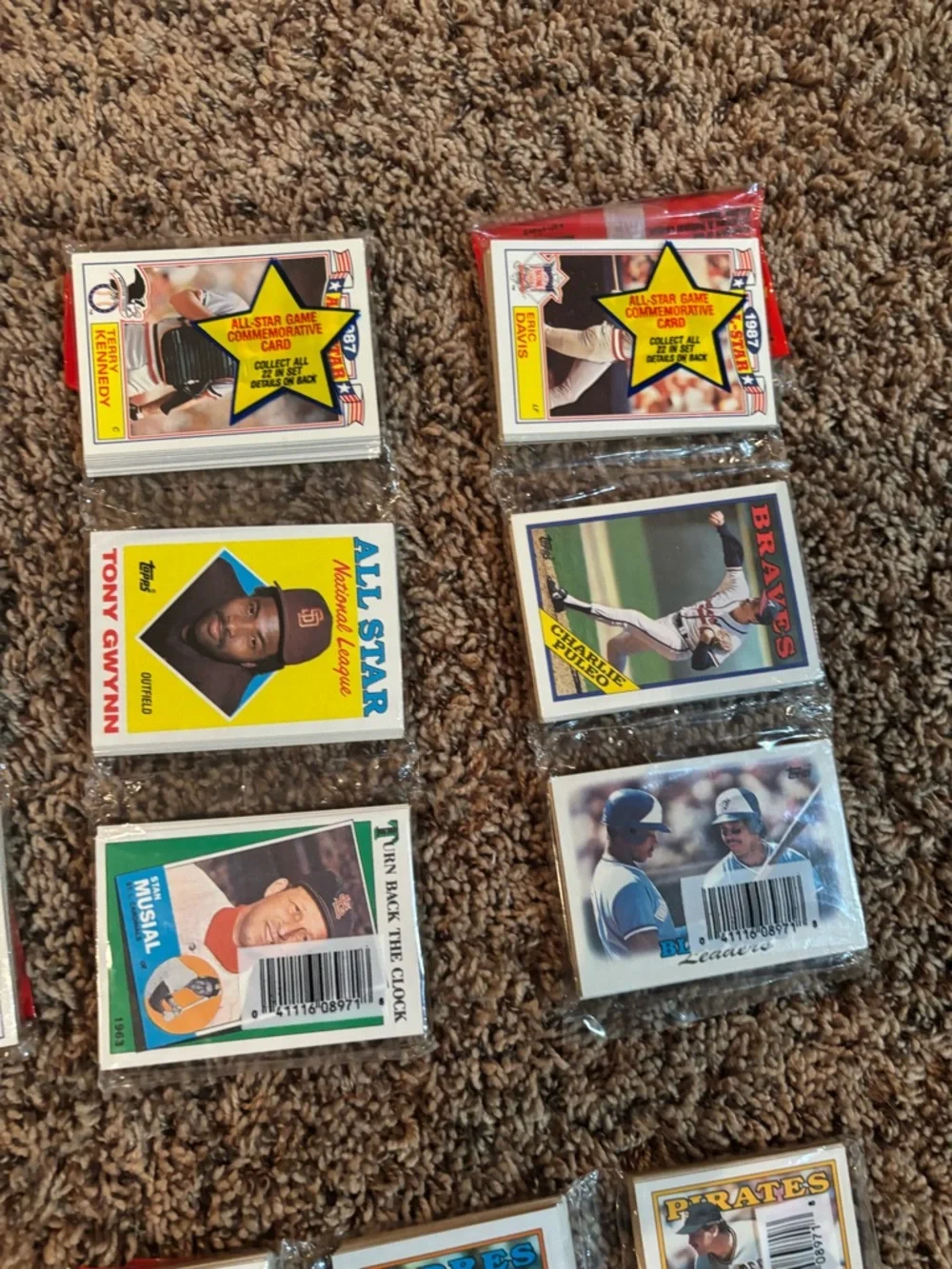 (8) 1988 Topps Rack Packs- 42 cards per pack unopened - Picture 4 of 11